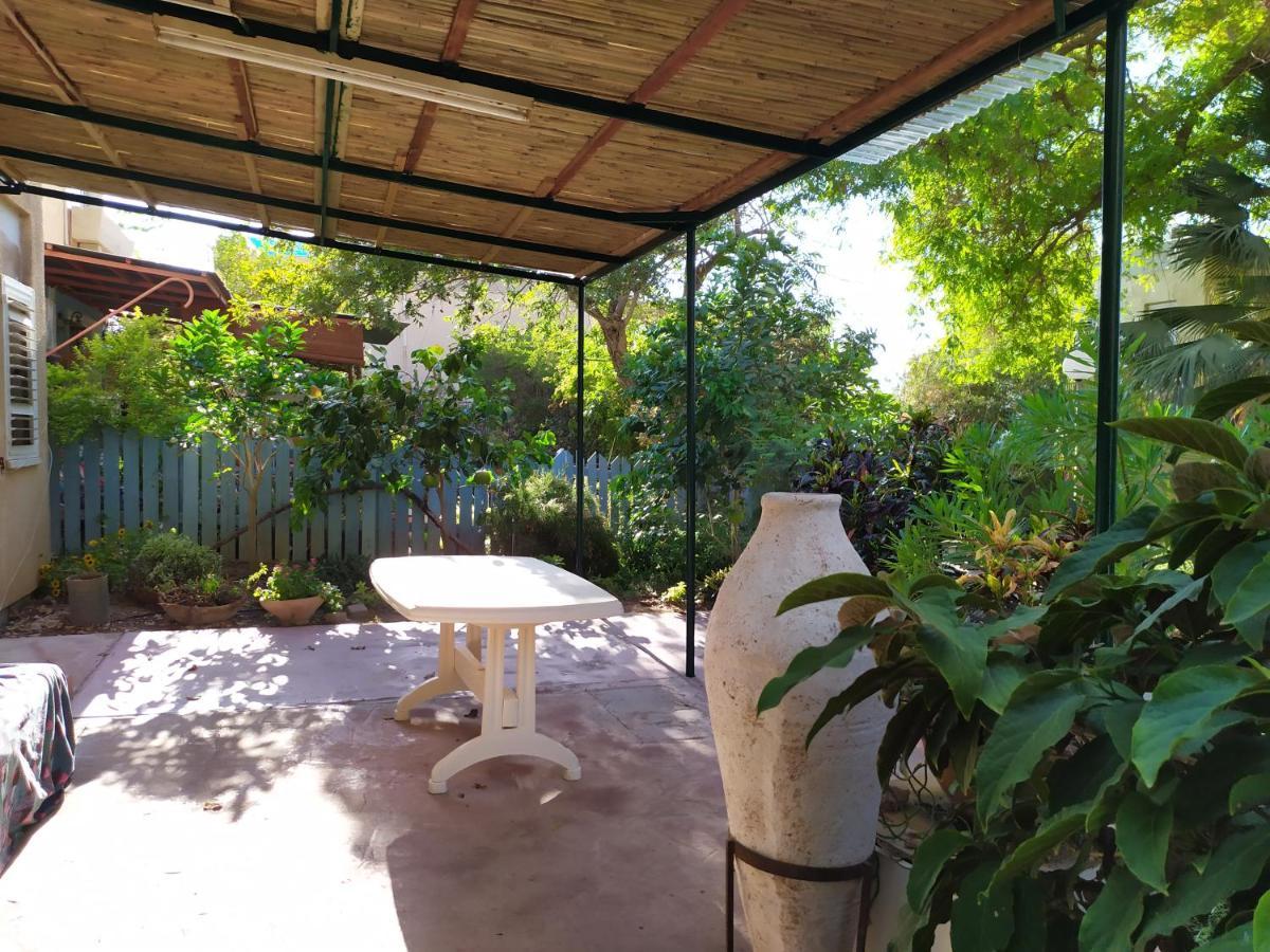 Ein Gedi Family Apartment Екстер'єр фото